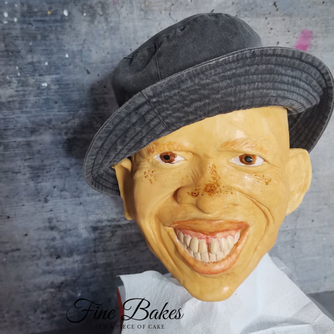 It's a piece of CAKE

Sculpting faces 😍
📍Norkem Park, GP 

#finebakes #itsapieceofcake #cake
