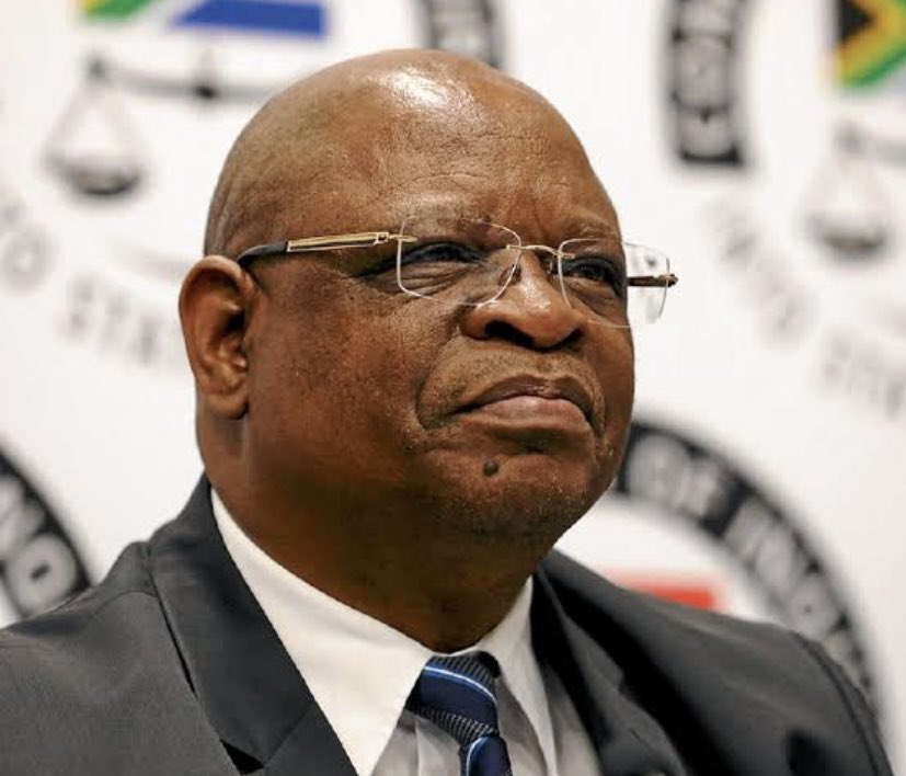 dee_mongae's tweet image. Mr Extension! I can foresee that Zondo will want to negotiate for an extension once his term as Chief Justice comes to an end.😂😂😂@HermanMashaba @Lebuda12 @Alima62275311 @Action4SA @ThaboSchoeman @NespyThemba @NkuliMbundu @AbelTau1 @ellsetsolo @MMC4Transport @ME_Beaumont 💚 💚