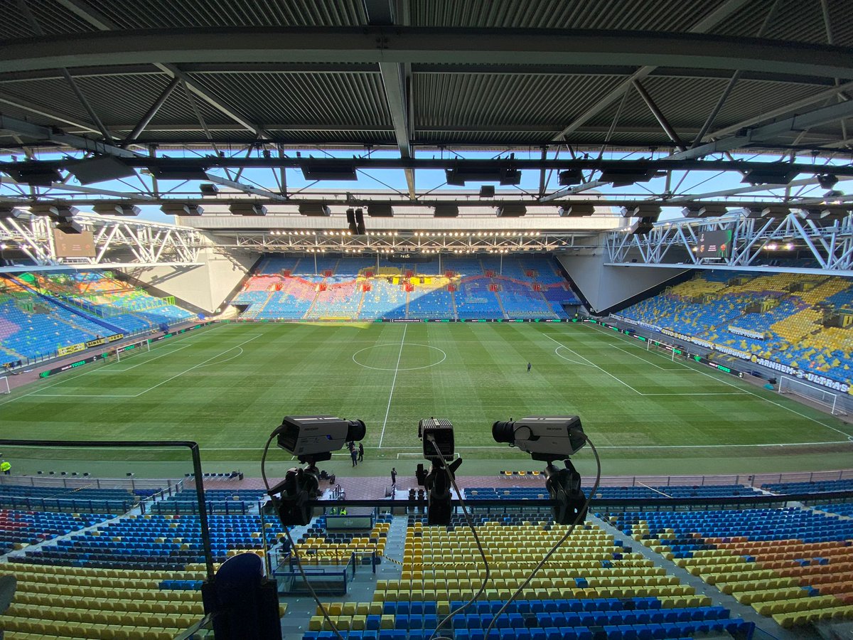 uriroiz's tweet photo. Hello old friend... 

@europacnfleague @MijnVitesse 🇳🇱 vs. @ASRomaEN 🇮🇹

We're all set with @StatsPerform #SportVU ⚽️ #tracking 

#VITROM #UECL https://t.co/TOMbQancO0