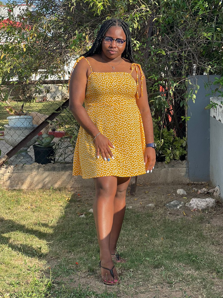 Imshanzy's tweet photo. Back n I’m better 💛☀️ https://t.co/Qy80RKgrH3