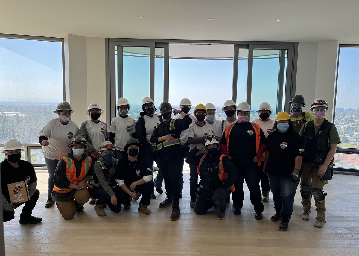 WSCarpenters's tweet photo. BOOTS students -past and present- gather to celebrate #WomenInConstructionWeek and recognize Outreach Specialist Rosie Ceniceros. Thanks to #SightlineConstruction and #Webcor.
#SWCarpenters #BuildBetter #UnionCarpenters #Union #Sisterhood #WeBuildAmerica #UnionStrong https://t.co/onNyGnTQJ0