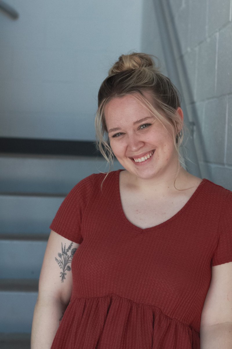 workflowokc's tweet photo. Meet the team: Gracie Jenkins ✨

Gracie is an author, community activist and a lover of words. After finishing up her last semester of university, she is excited to continue learning outside of the classroom, pursuing her writing and organizing community events at Workflow. 1/2 https://t.co/NmgKf1hPOR