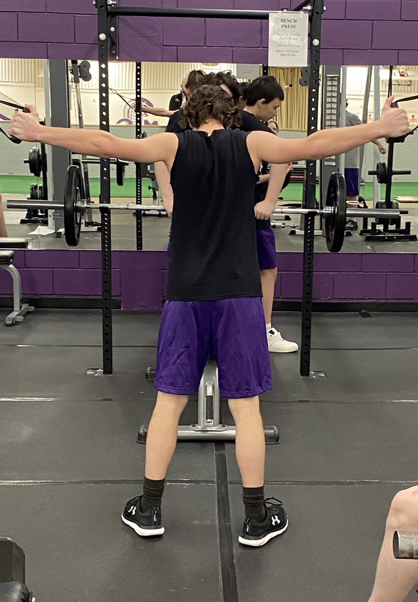 ShauneBeatty's tweet photo. I wish I was back in school. Students should feel fortunate about the opportunities & choice many of them have. I woke have loved this.
MCS Cobras are putting some action & sweat 😅 behind the fitness programs they prepared for themselves. #IndividualGoals @GSSD204 https://t.co/dF9yl3gQdW