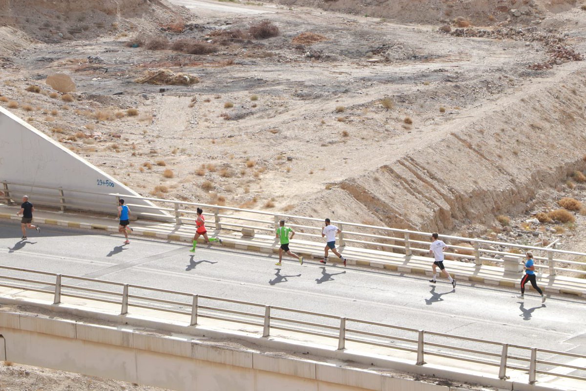 An awesome view for the start of <a href="/aylaoasis/">Ayla Oasis</a> the #Dead2red running race 
شكرا لمديرية الاعلام والشرطة المجتمعية ومديرية العمليات والسيطرة بالاضافة الى القناه الرياضية الشريك الاعلامي الداعم لكافة الفعاليات الرياضية على التغطية الاعلامية المميزه وصور السباق