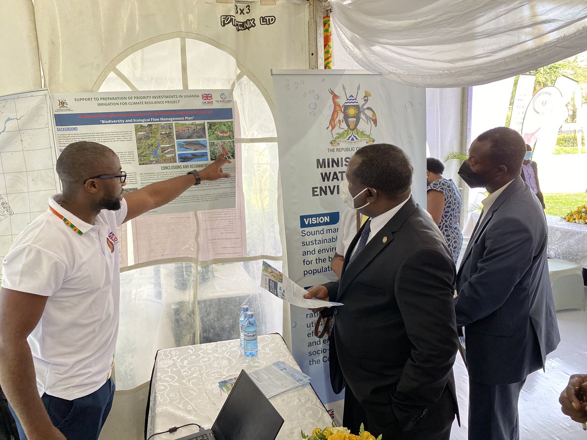 min_waterUg's tweet photo. #MWEworks: The Deputy Secretary; Secretary to the Treasury in @mofpedU; Mr. Patrick Ocilap visited @min_waterUg stall during the #WBopendayUG where he appreciated the services offered by the water and environment sector. @okidi64 @WBG_IDA @Makerere @UKaid @IFC_org @DNasasira https://t.co/sWWuZXvJEk