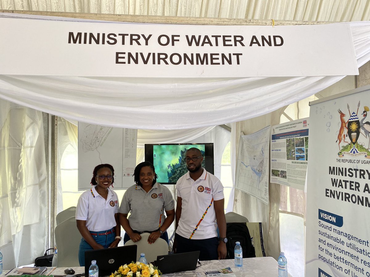 min_waterUg's tweet photo. #MWEworks: The Deputy Secretary; Secretary to the Treasury in @mofpedU; Mr. Patrick Ocilap visited @min_waterUg stall during the #WBopendayUG where he appreciated the services offered by the water and environment sector. @okidi64 @WBG_IDA @Makerere @UKaid @IFC_org @DNasasira https://t.co/sWWuZXvJEk