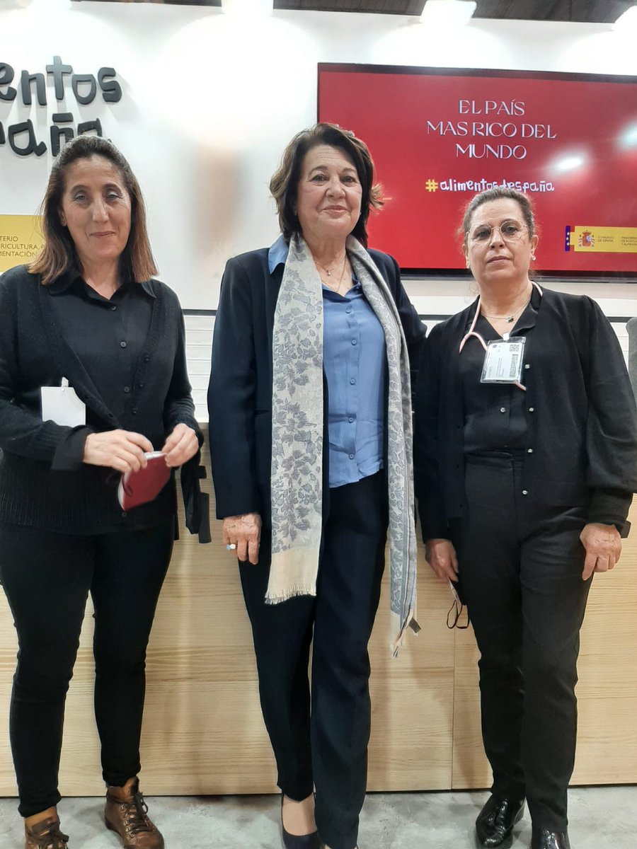 Fedelidia1's tweet photo. Hoy hemos participado en Meat Attraction dando a conocer un poco más las bondades y versatilidad de la carne de lidia de la mano de nuestra Vicepresidenta, María Jesús Gualda Bueno.

@mapagob @MeatAttraction @Alimentacion_es @Toroslidia @asociacionlidia https://t.co/YZVW2mnCWn