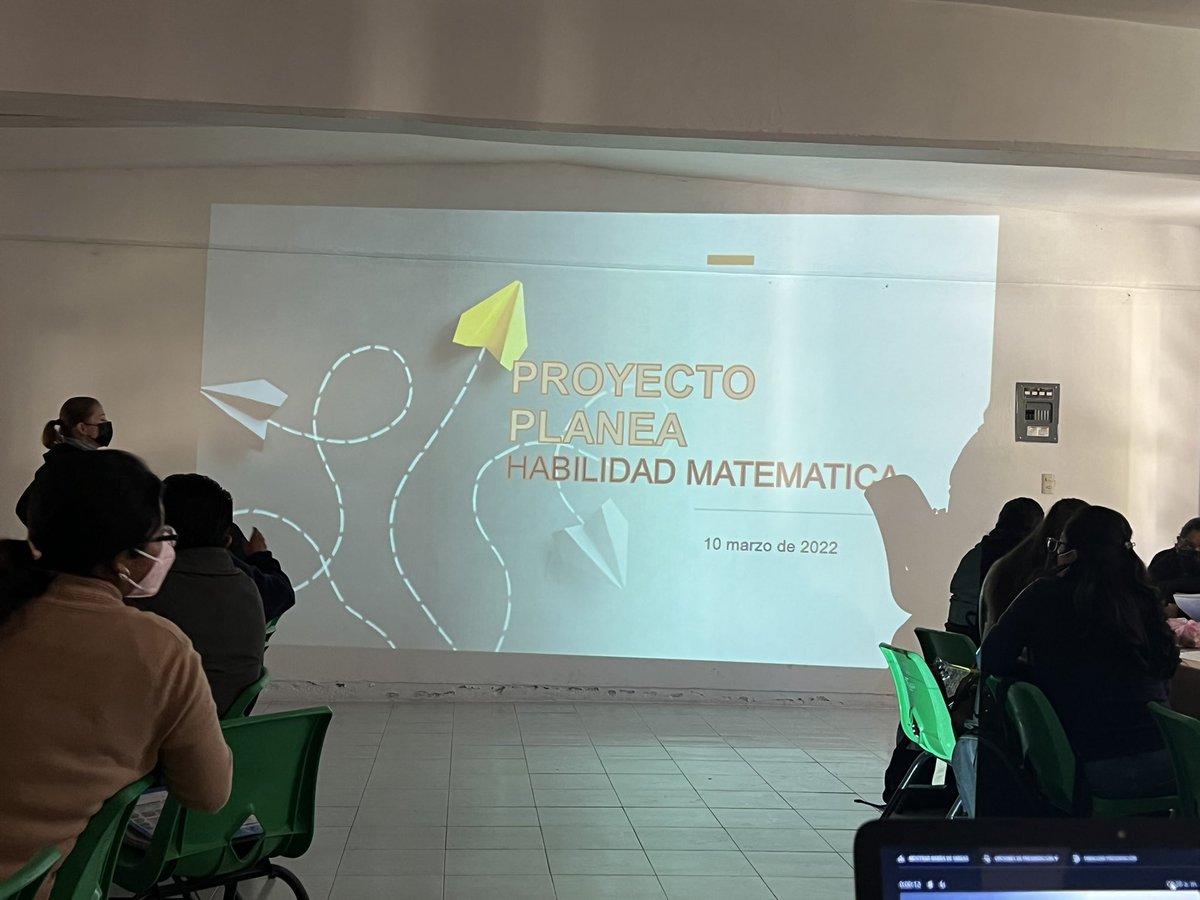 AlfonsoAvilaT29's tweet photo. Se desarrollan las jornadas de acompañamiento en el @cbt_diaz analizan las estrategias académicas para la atención de los estudiantes en diversas áreas del conocimiento. @SEMSedomex @SeducEdoMex https://t.co/NDsK0H0amH