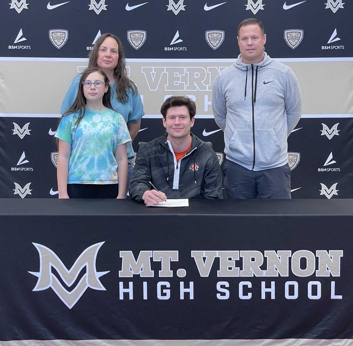 Congrats <a href="/GehrigSlunaker/">Gehrig Slunaker</a>  on your commitment to Georgetown College!  We look forward to seeing you continue your career at the next level!

#RiseAsOne