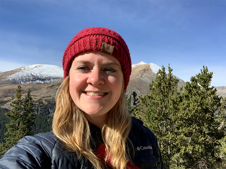 usgs_climate's tweet photo. Empowering the next generation of #WomenInScience: "Remember to take care of yourself. Don't feel that you have to break yourself to prove yourself." -Emma Kuster, University Assistant Director, South Central CASC
#WomensHistoryMonth #WomenInSTEM #WomenInClimate @sc_casc https://t.co/h5ccmIkPr0