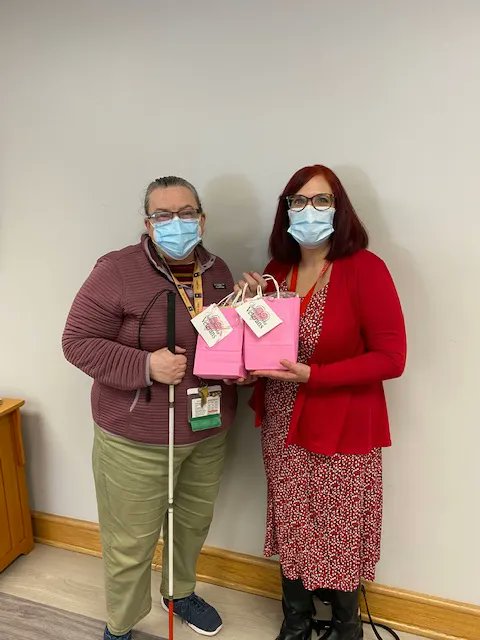 VNA_CHC's tweet photo. A #throwbackthursday post to Valentine’s Day with Community Liaisons &amp; hospice staff for VNA Community Healthcare &amp; Hospice passed out gift bags to veterans at Hamden Rehabilitation &amp; Health Care Center in Hamden  and the Saybrook at Haddam in Haddam. https://t.co/4QPPy4rS3P