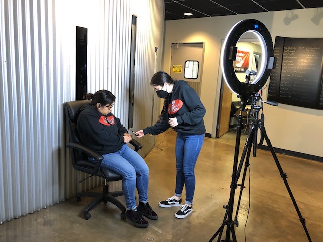 enginetechinc's tweet photo. Behind the scenes filming our next video, featuring the Enginetech sales team!
#engineparts #enginerebuilders https://t.co/uR15FDar48