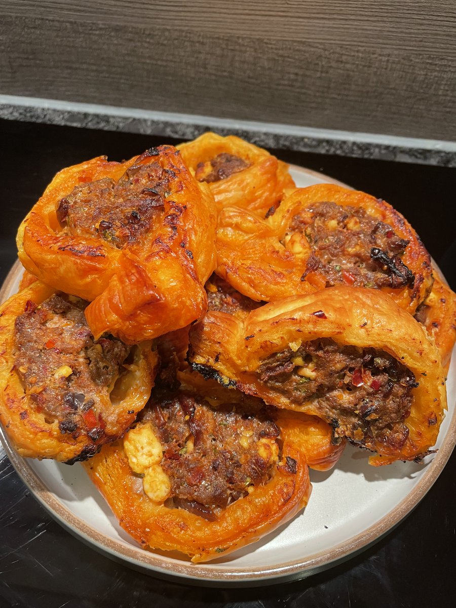 BoltBurdonKemp's tweet photo. This month's #BakingForElevenses was all about savoury bakes & it was delicious! We had harissa lamb sausage rolls, veggie sausage rolls, arancini, cheese & pesto tarts & a baked slice - yum! For more about #LifeatBBK visit our website: https://t.co/iIiaT23c9p #BBKBakingClub https://t.co/Efg8ETLko3