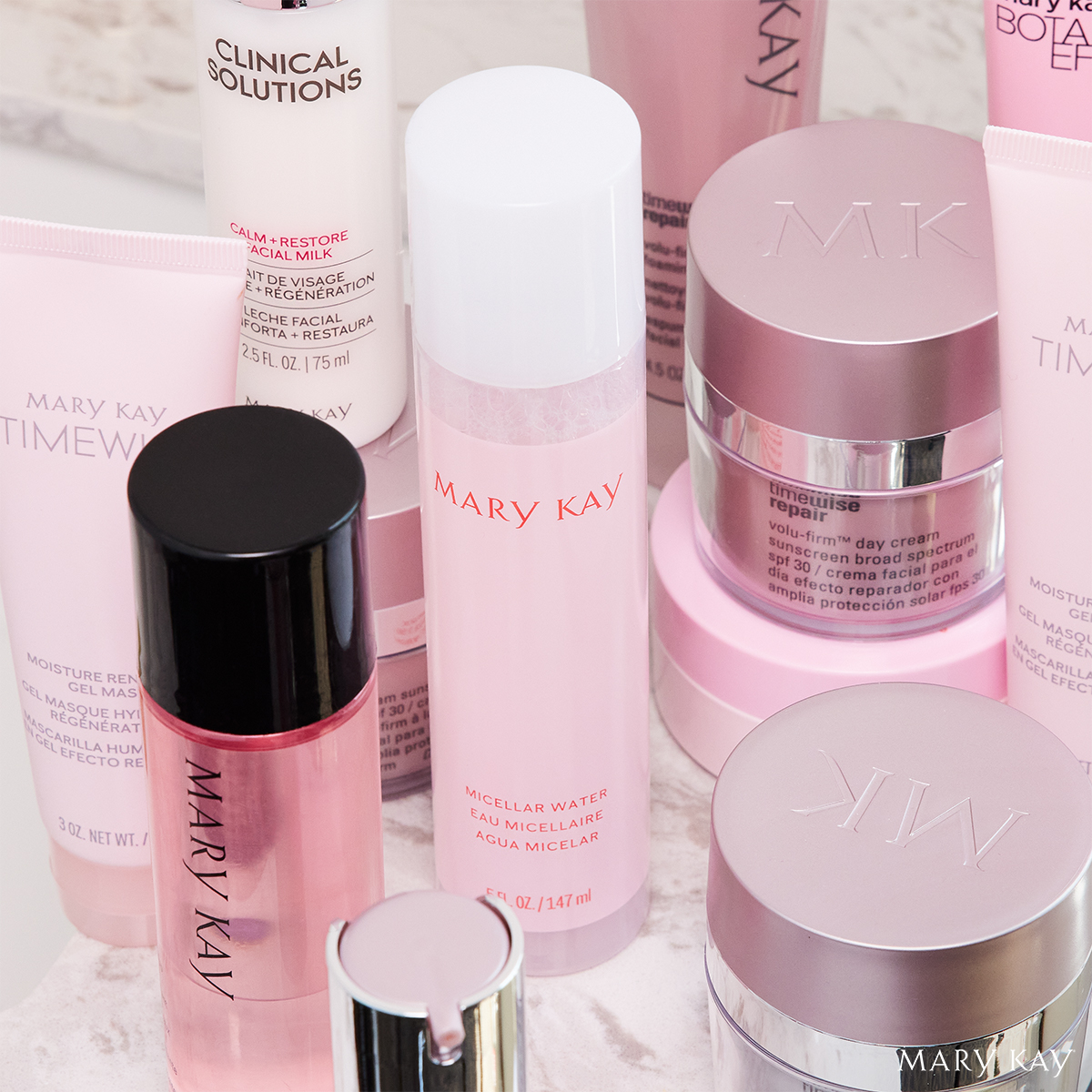 CarrieLCase's tweet photo. Happy #FirstDayofSpring! 🌸 Today, March 20, I’m celebrating the change of seasons with fresh skin care. https://t.co/on2O5LnXOZ