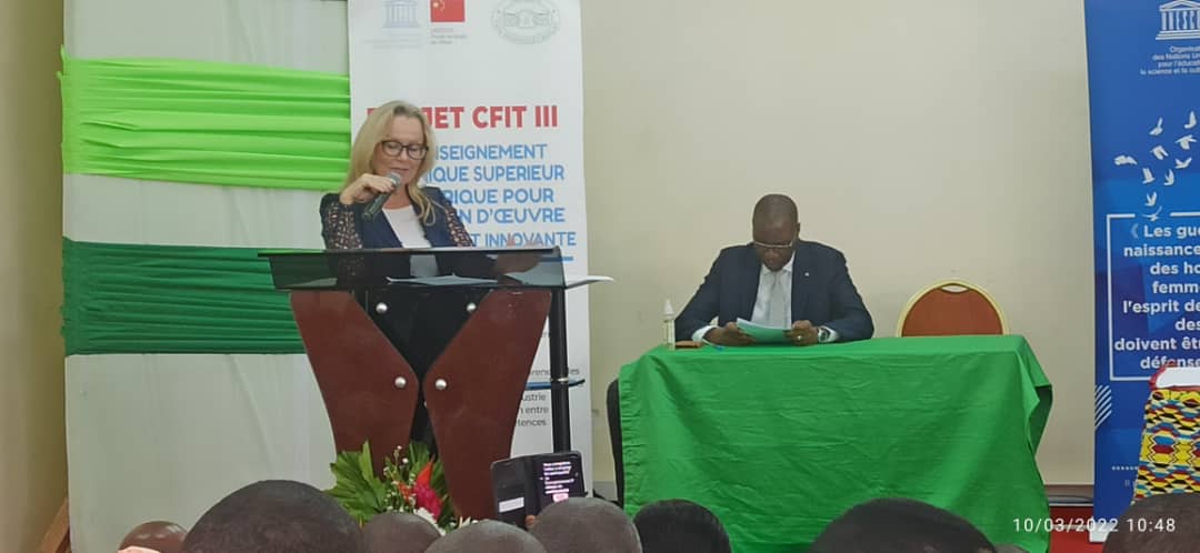 PaterneKraidi's tweet photo. Le ministre de l'Enseignement supérieur et de la recherche scientifique, Adama DIAWARA a lancé le projet CFIT 3, qui est un projet @UNESCO_fr Fonds de dépôt chinois en présence de l'Ambassadeur de Chine,la représentante résidente de l'@UnescoAbj et plusieurs personnalités.#CFIT3 https://t.co/YgwML5WGvt
