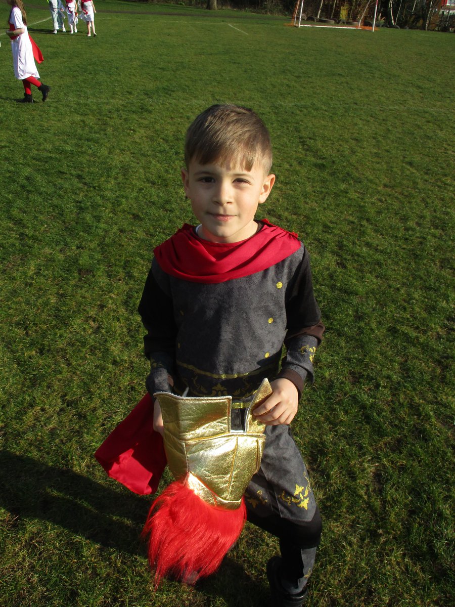 Year 3 celebrated Roman Day today. We explored Roman mosaics, created our own Roman coins using Roman numerals and ended the day with races and a fest on the field.