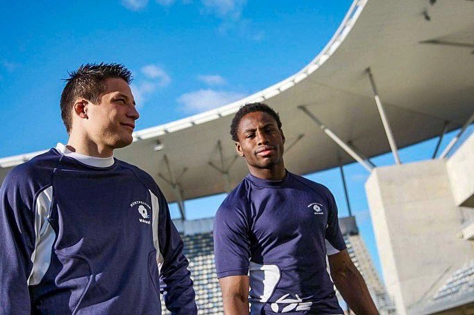 FufuOuedraogo's tweet photo. 1/4
Une page se tourne 📖
Après toute une vie passée sur les terrains de rugby il est temps pour moi de me diriger vers d’autres horizons 〰️
Je suis très fier d’avoir porté les couleurs du @MHR_officiel durant toute ma carrière, un club, une famille avec qui j’ai grandi https://t.co/2ct0KTUQdQ
