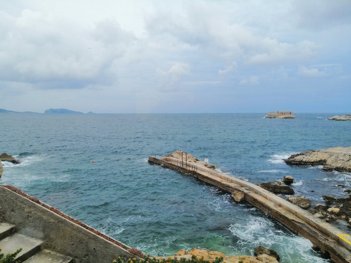 zoelbrs's tweet photo. Last campaign in the Mediterranean Sea for my PhD. Sampling sea water while being in a non-moving lab and enjoying the view 🌊🧪
(looks like a watercolor)
#Secannotwait https://t.co/sgu6Unu6RE