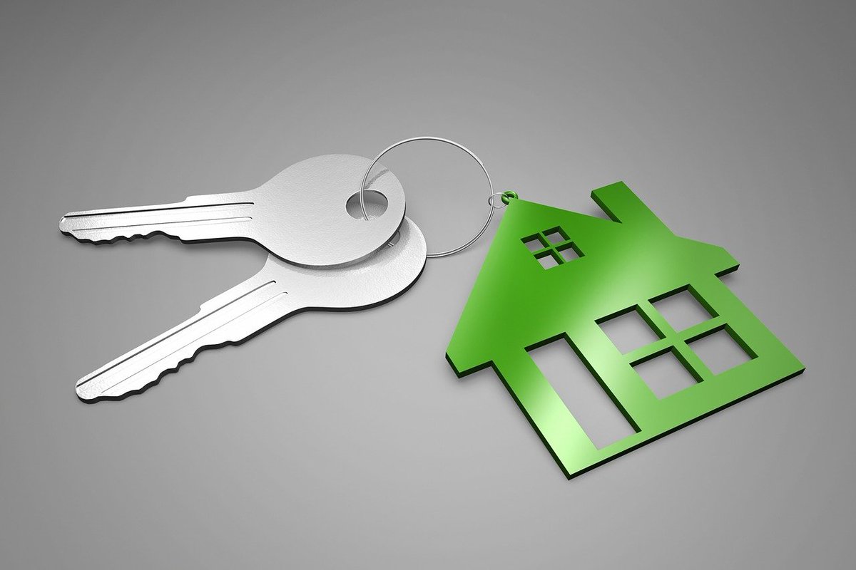 uccmainstream's tweet photo. First-time renters are competing currently with previous homeowners, due to extremes within this housing market, to get a rental agreement approved. Preparing ahead of time will greatly increase the chances of getting approved.

https://t.co/Jo3xACQRzf https://t.co/OvJS2pEsDX