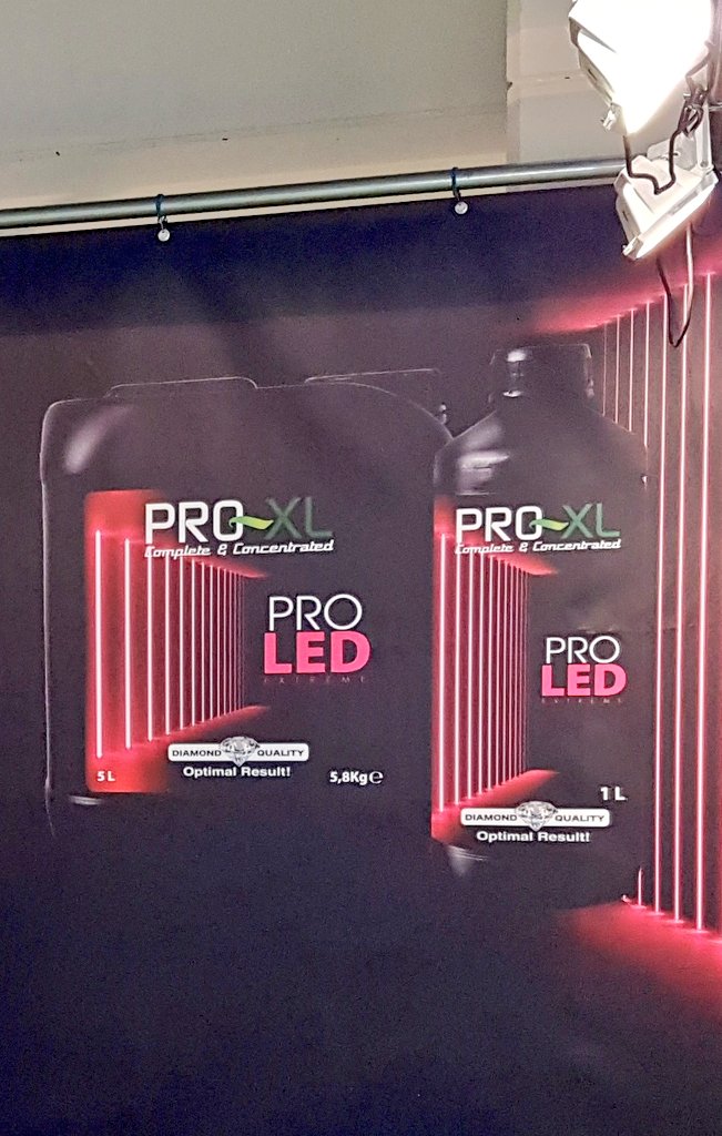 ProXL_Spain's tweet image. Mañana comienza @FeriaSpannabis, y en el #Stand 106 os atenderemos gustosamente y aprovechando, presentamos en Sociedad nuestro nuevo Fertilizante específico para iluminación #Led, #ProLed.
Os esperamos..😉.