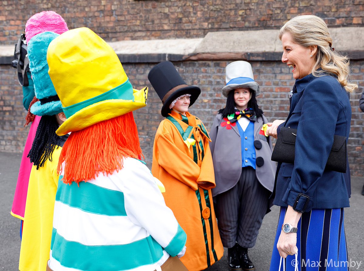 RoyalFamily's tweet photo. Thank you for the wonderful welcome Liverpool!

The Earl and Countess of Wessex today officially opened the Sir Ken Dodd Happiness Hall which, in memory of the late comedian, has been transformed into a new space for the community. https://t.co/rK4MkBLGgi