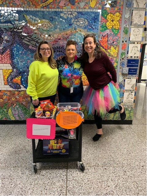Counselor_View's tweet photo. Celebrating BRIGHT futures today with @mpemustangs! #SEC_ECW @FCS_SEC https://t.co/JUEUf75ydY