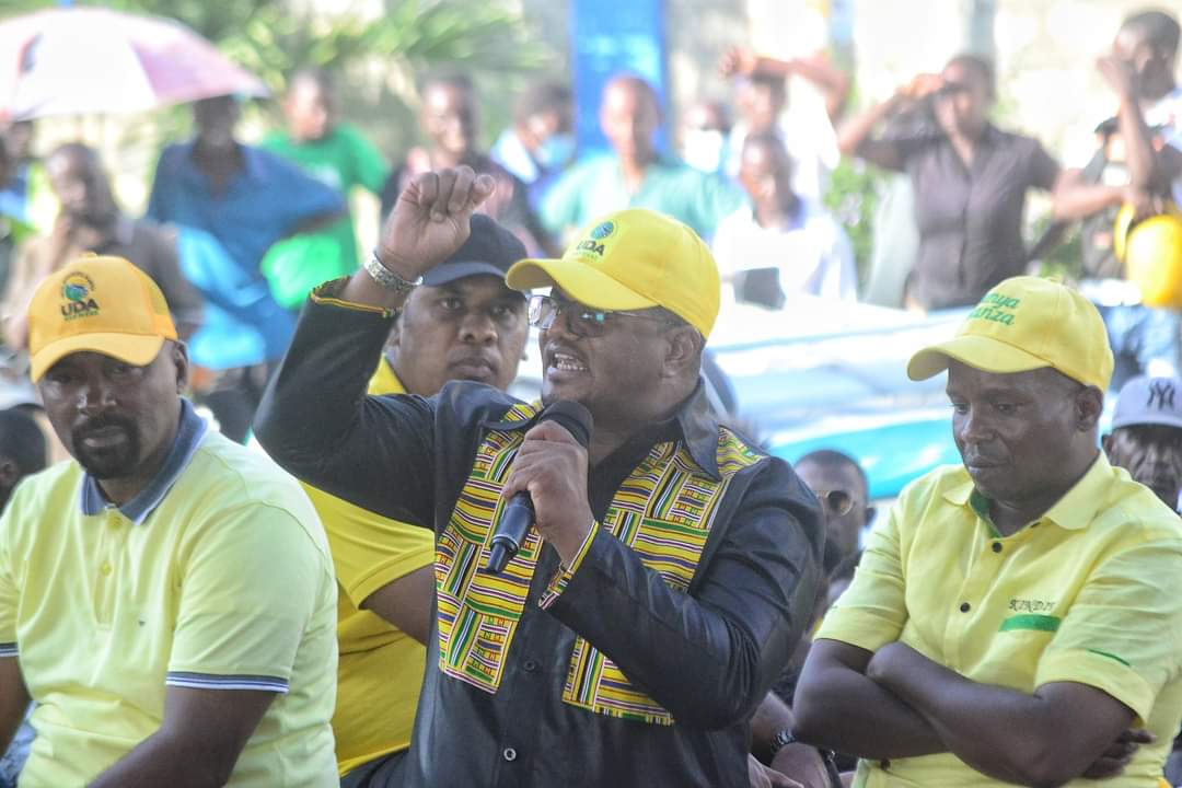 HassanOmarH's tweet photo. The Bottom-Up Economic Revolution is about putting money into the Economy to make those who are worse-off, better-off. It is about the dignity of all Kenyans. https://t.co/STQE0dph0T