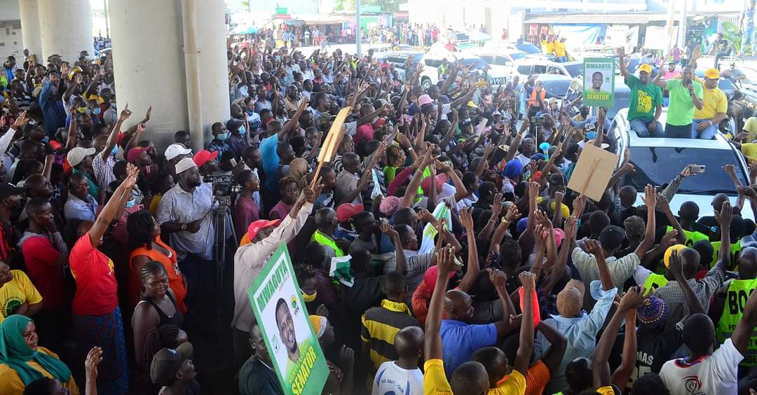 HassanOmarH's tweet photo. The Bottom-Up Economic Revolution is about putting money into the Economy to make those who are worse-off, better-off. It is about the dignity of all Kenyans. https://t.co/STQE0dph0T