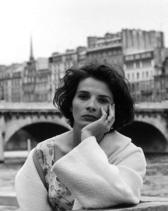 BluRay938's tweet photo. You got to love #JulietteBinoche. Talented and beautiful. Her work is simply amazing. #LesAmantsduPontNeuf #ThreeColorsBlue #TheEnglishPatient #Chocolat #CertifiedCopy #CloudsofSilsMaria #LettheSunshineIn #HighLife https://t.co/BiuAijkkk5