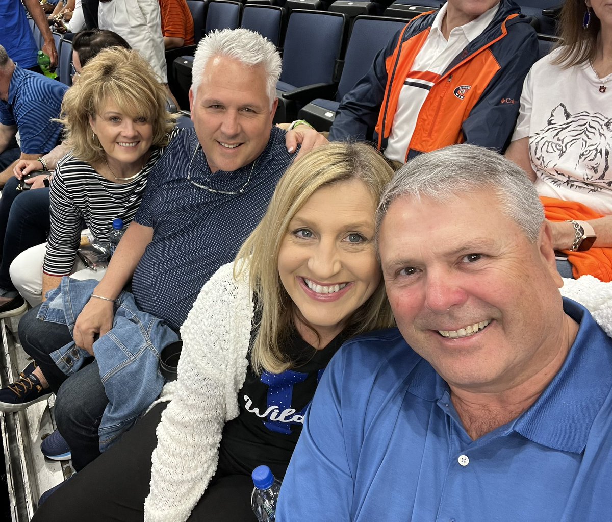 susanguess's tweet photo. #SECMBB https://t.co/TKb3tUYt45