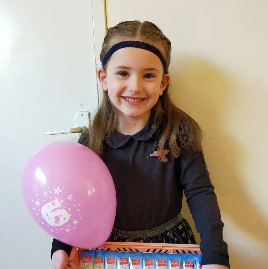 EllenPluis's tweet photo. En dat kleine meisje hier is inmiddels alweer 6 jaar! Lijkt ook helemaal niet op haar moeder ofzo 😆❤️ https://t.co/wmqapyMCmS