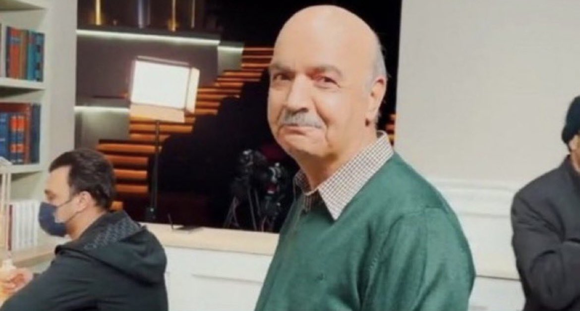 وقتی از یه توییتری میپرسن توییت فیوستار هم داری؟