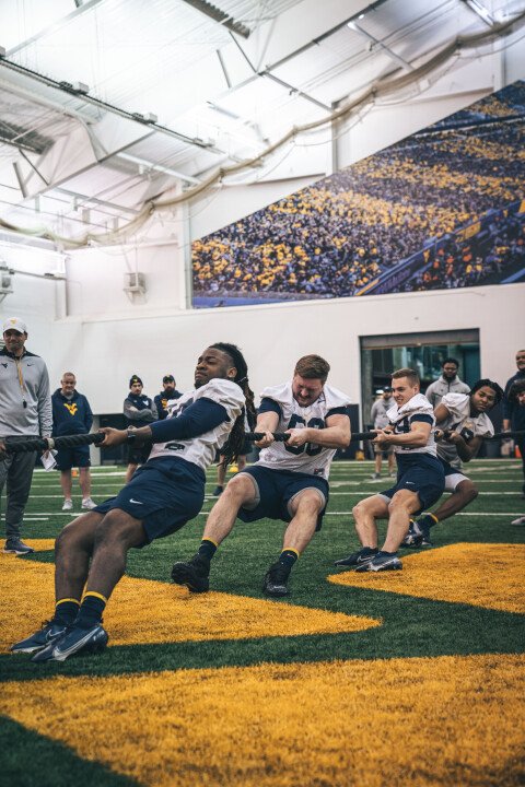 JarelWilliams8's tweet photo. Locked 🔒 in...@WVUfootball
#Outworkeveryone #outworkyesterday https://t.co/IvNaZSh0FX