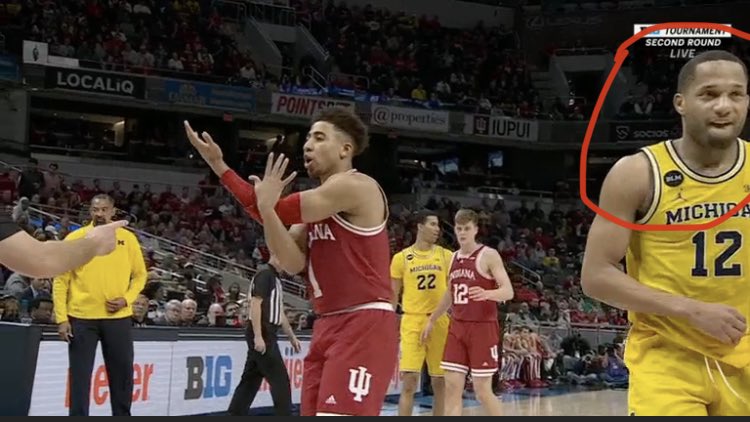 vicbenjr's tweet photo. When you know you’re getting away with everything. These refs have been fucking terrible all game

#iubb https://t.co/g5ehG376Jb