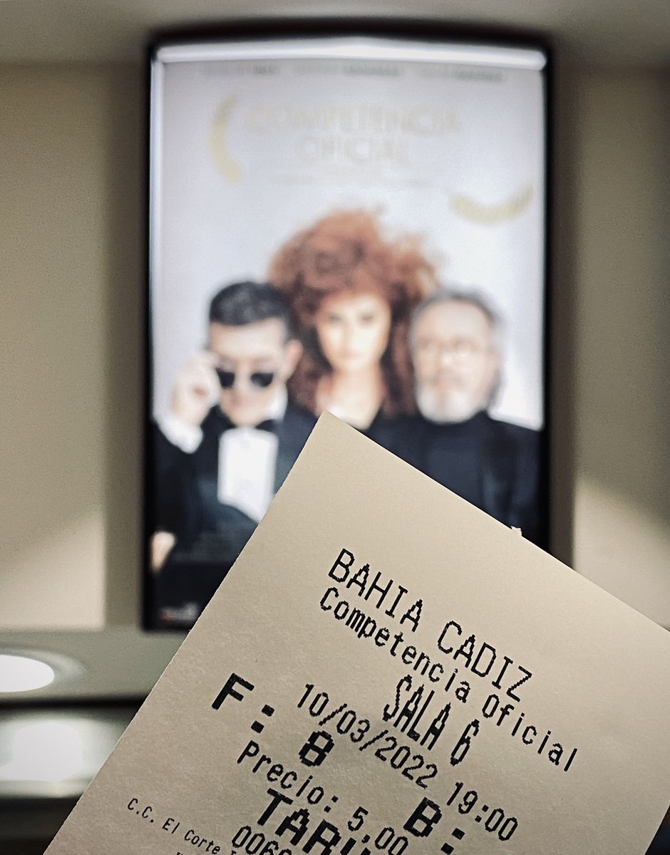 🎥🎫 En el cine para,  

➖ COMPETENCIA OFICIAL ➖

🎬 Mariano Cohn / Gastón Duprat

<a href="/CompeOficial/">Competencia Oficial</a>