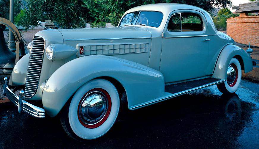 UltimativCars's tweet photo. (Background knowledge) 2/2
In total, the #Cadillac #V8 (1926-38) was made in ~115k* units:
- Series 314: 50,619
- Series 341: 18,004
- Series 353: 21,714
- Series 355: 10,717
- Series 70+75: 9,480
- Series 65: 3,877
*) HINT:
this number must be interpreted as a rough estimate. https://t.co/qnh5KqN2kp