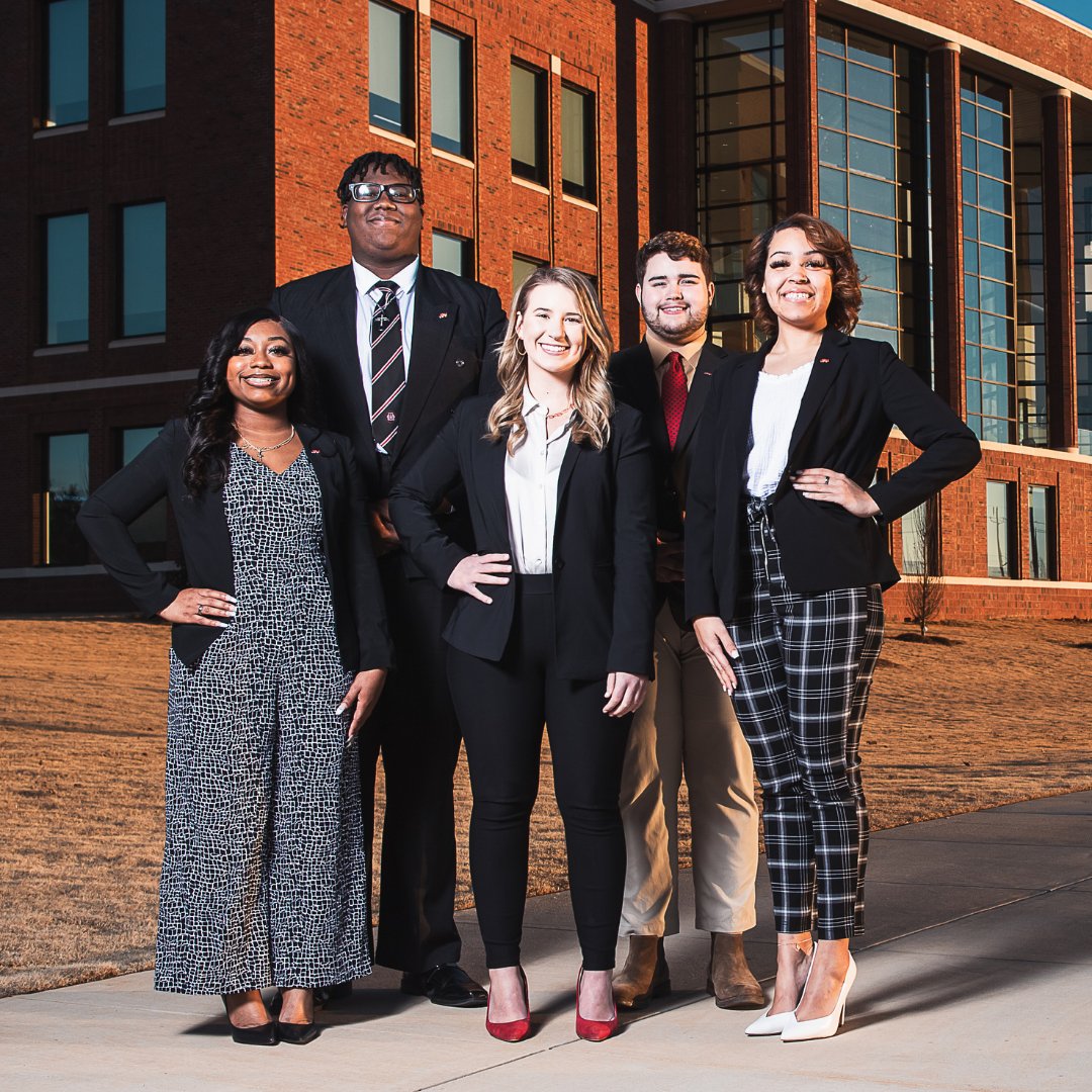 Time is almost up for the 2021-2022 SGA Officers. This year has zoomed by. If SGA Exec. is something you are interested in, we will be having a interest meeting on March 31st. Applications to apply are now open. The link is in our Bio! ❤️