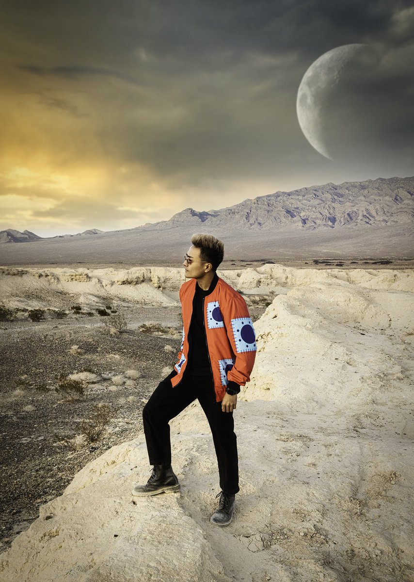 superheropros's tweet photo. 🌒

Brand: @GreenEmeraldBay
Model: @TyParaiso
Directed by: @MarlonLenard⁠
Makeup: @TatiJMUA⁠
Crew: @AaronFilms247 @HashtagFilthy @LeeMarieFink⁠
⁠
#extraterrestrial #scifi #ufo #aliens #sciencefictionart #area51 #extraterrestrials #videoproduction #lasvegasmodels https://t.co/h8JgaIrx1X