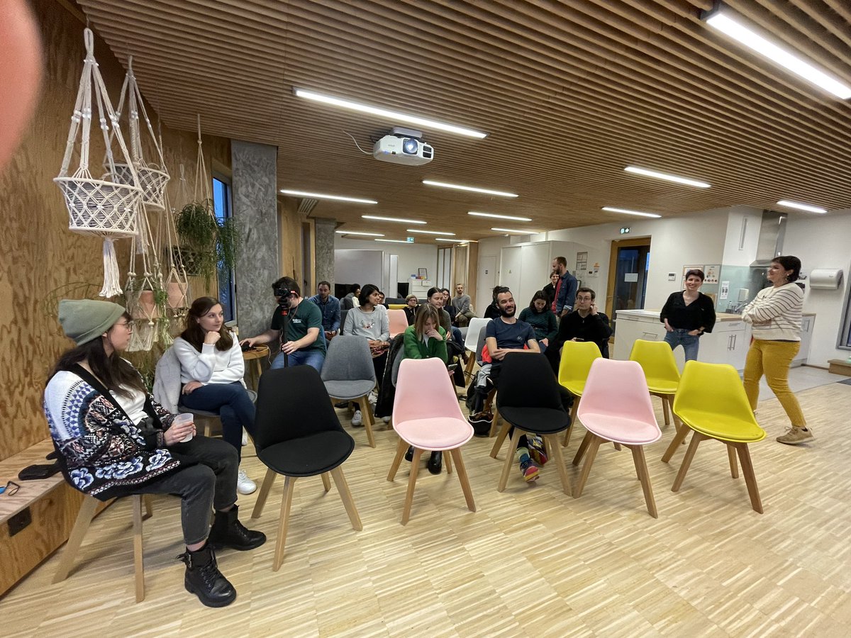 FrenchProduitBN's tweet photo. C’est parti pour notre meetup produit sur le design sprint avec @thetribeio et @LuccaSoftware 🤗 #productmanagement #productdesign https://t.co/7GRyFSyf6T