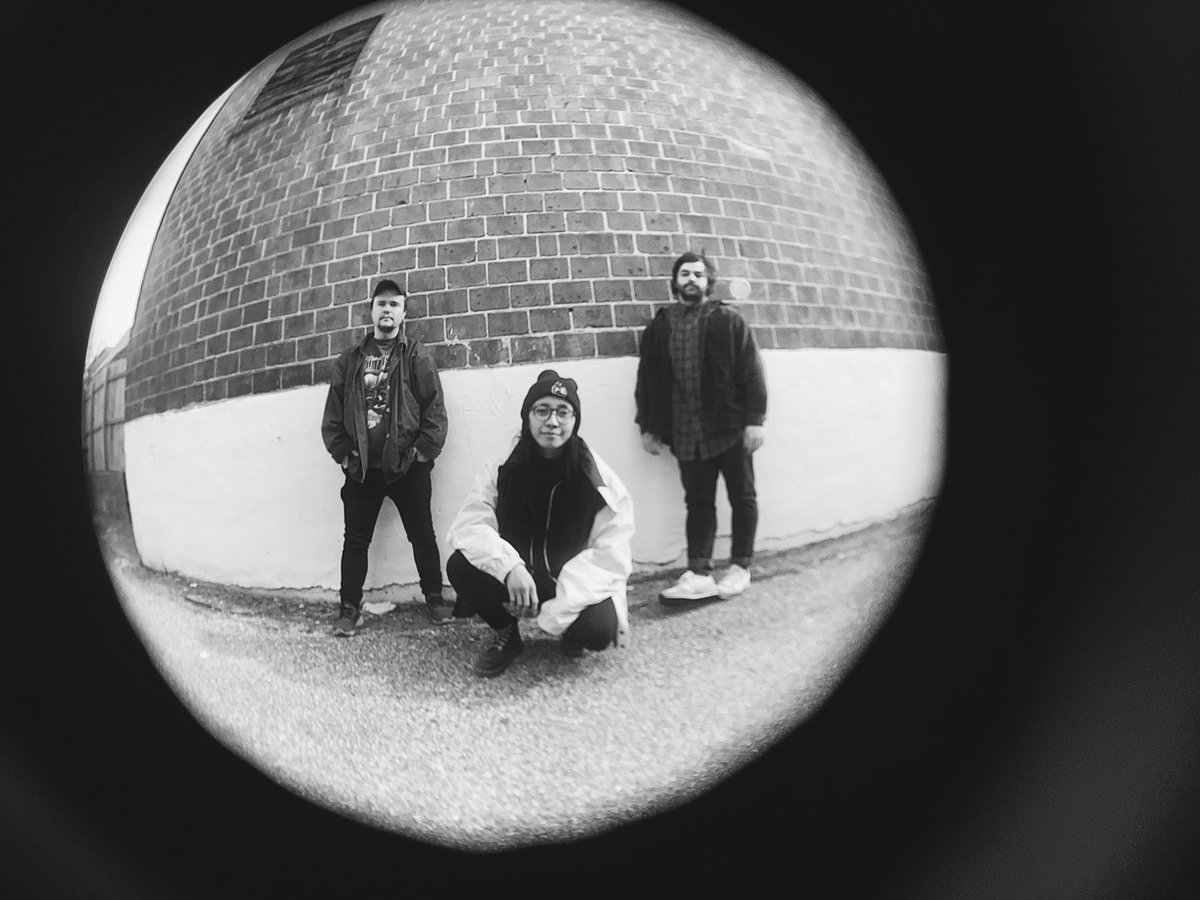 SLEEPERDAISY tweet media