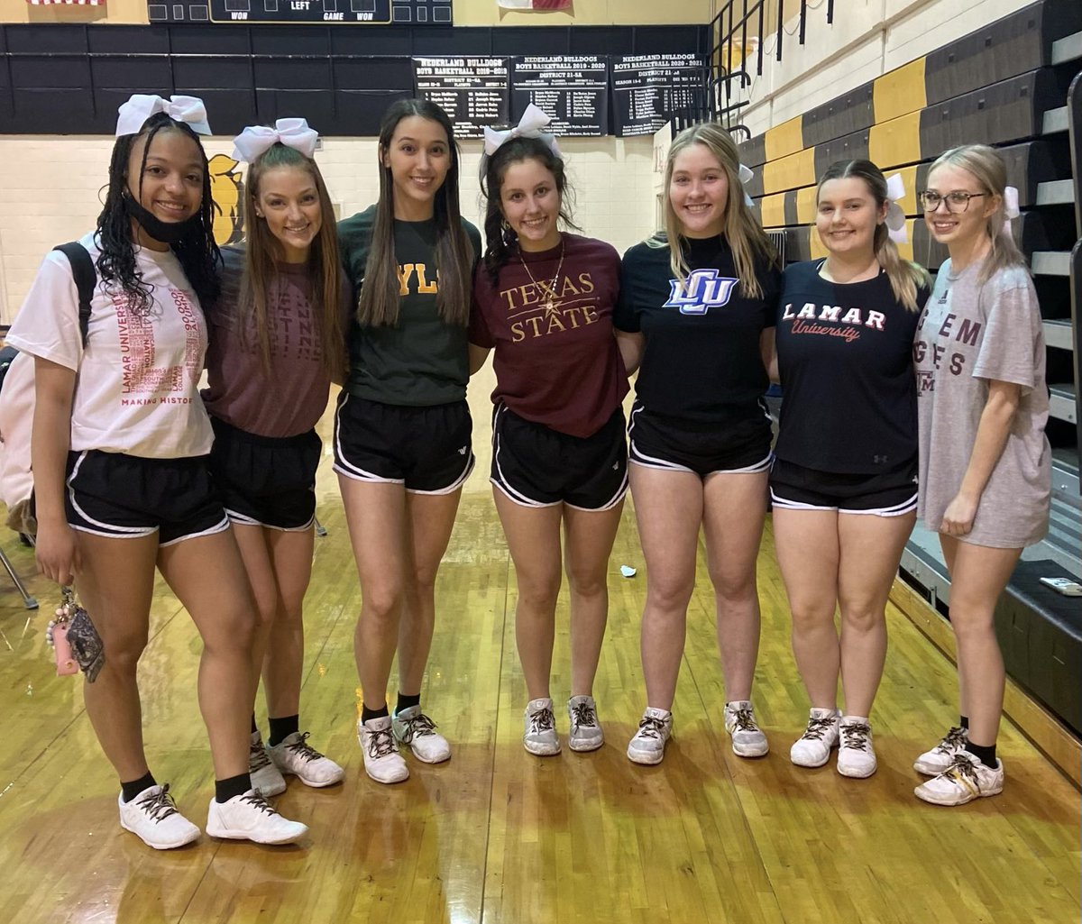 NHSCheer19_20's tweet photo. Good luck to all the girls trying out today! Smile big and be loud!- NHS senior cheerleaders 🤍 https://t.co/lhwE4del2i
