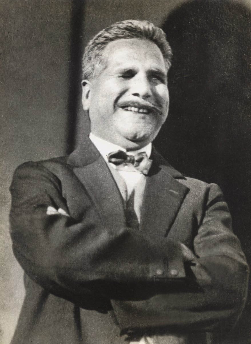 Jawnmard1's tweet photo. “The sign of the faithless (kāfir) is that he is lost in the horizons.
The sign of the one with faith (mu’min) is that the horizons are lost within him.”

— Muhammad Iqbal

#pakistanipoets 
#sufipoets https://t.co/cGJfU38s2j