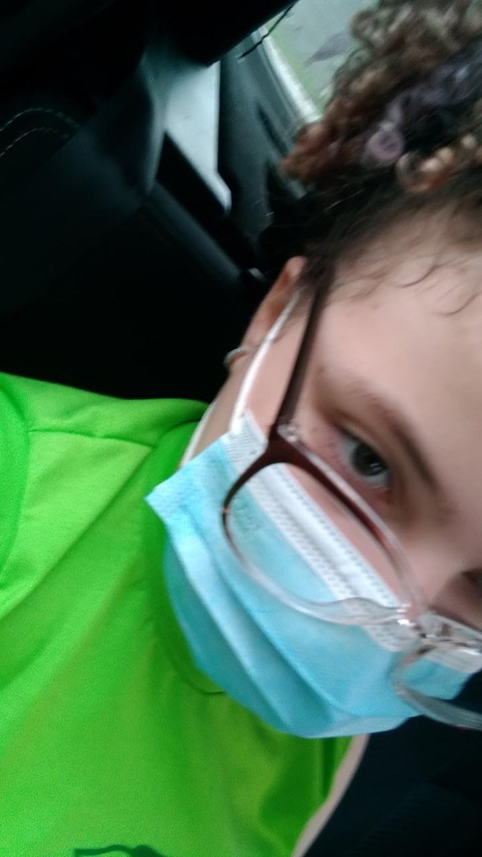 jarinarbr's tweet photo. Same energy, tal mãe tal filha https://t.co/W7C5f9Ol95