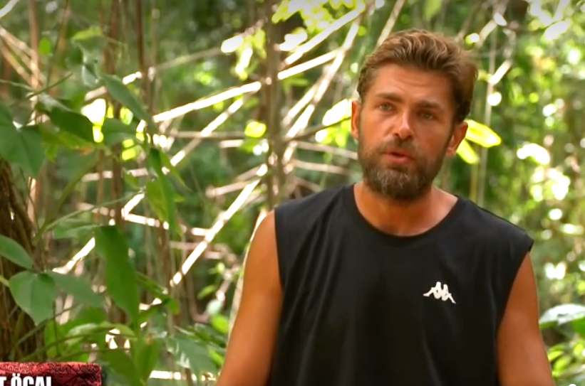 Mert :" 2020 ne güzel bir seneymiş ya yenilsek de geliyorduk gülüyorduk eğleniyorduk. Bu nasıl bir kadro egolar havada uçuşuyor, herkes birbirinin açığını kovalıyor. Neyin hesabı kitabı bu en fazla 3-5 ay kalacağız şurada, birimiz de finale gidip şampiyon olacak"

#Survivor