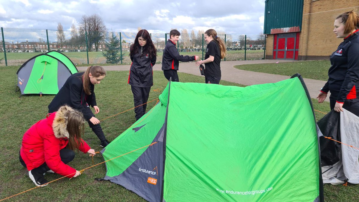 This week we have been out running <a href="/DofE/">The Duke of Edinburgh’s Award</a> training with all of our <a href="/GSTSchools/">Great Schools Trust</a> 

Learning skills ready for their expeditions.

<a href="/Kings_Bolton/">King's Bolton</a> @KingsWoolston <a href="/kings_liverpool/">King's Leadership Academy Liverpool</a> <a href="/KingsHawthornes/">King's Leadership Academy Hawthornes</a>
