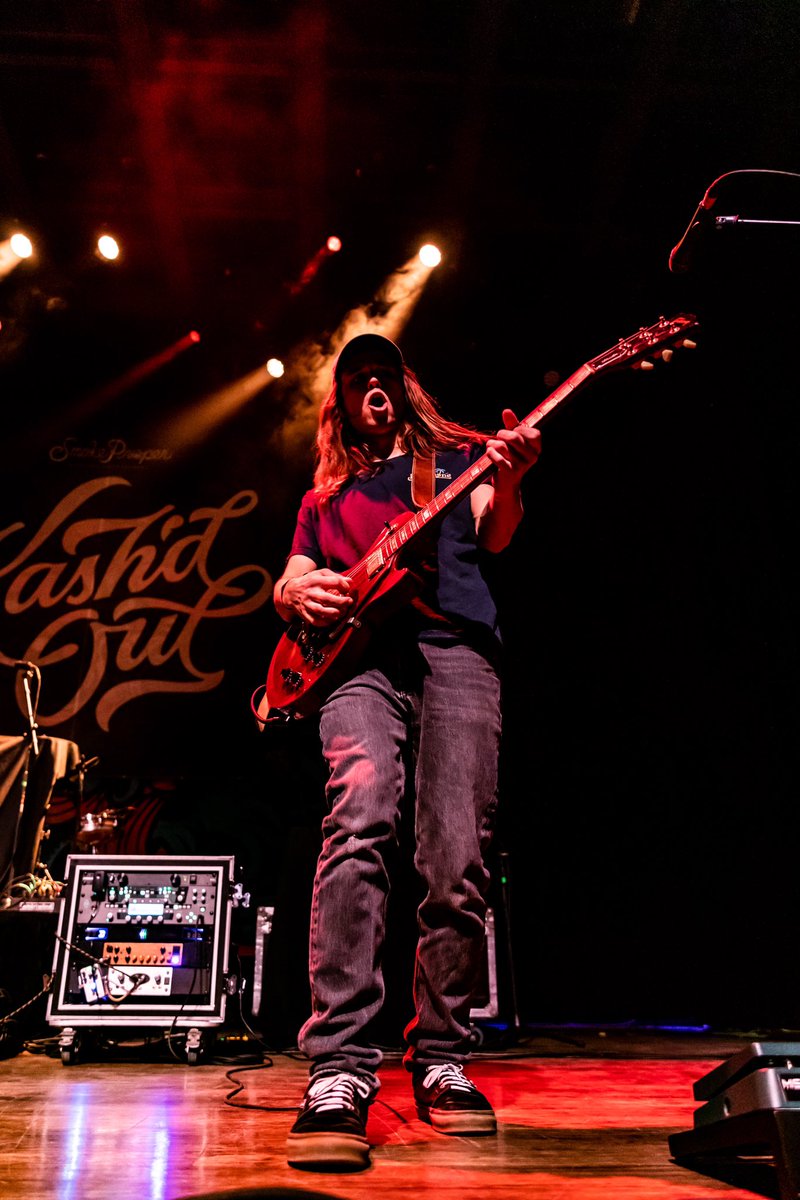 KashdOutMusic's tweet photo. ASHEVILLE!! Badfish. Kash’d out. Dale and the ZDubs. Salvage Station. 7pm. You know what to do 🤘🏼

📸: @secondmilemedia 
❤️: @smokeproper 

#kashdout #badfish #dzd #smokeproper #stshbx #myprs #inearz #speedkingsigns https://t.co/gTT91vfaDd