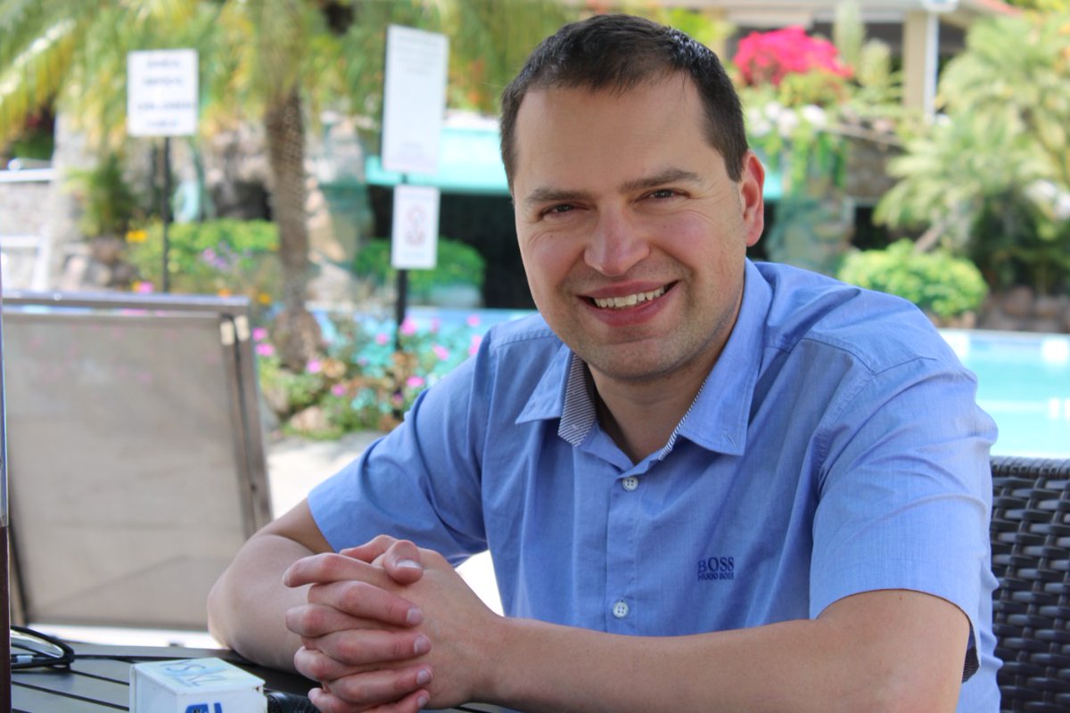 DTVtechteam's tweet photo. Thanks to @radioyskl for the interview with Anton Glotser, our CEO, who has provided details of the launch in #ElSalvador of our Real Estate Digital Platform implemented with #blockchaintechnology .
#dtvplatform #delnorteterravision #RealEstate https://t.co/KJUuyvlFRl
