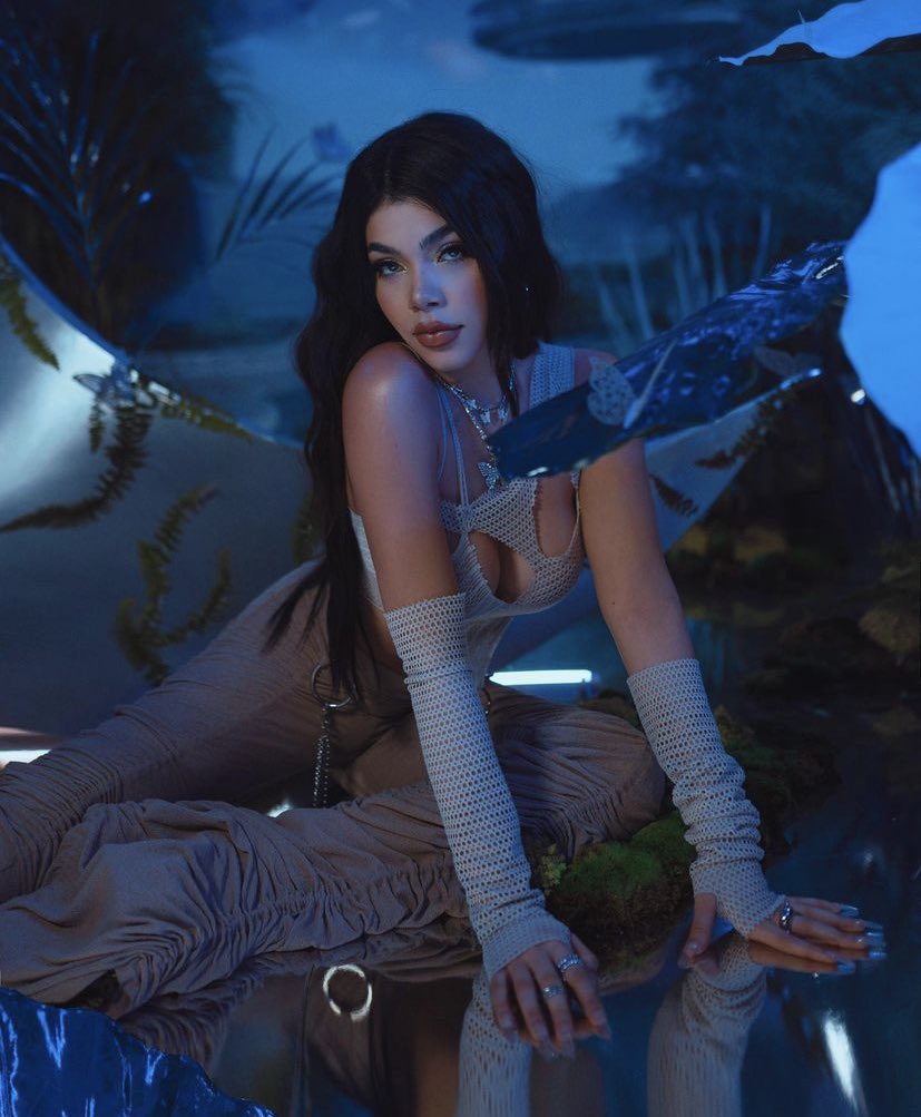 cnnxion's tweet photo. LENDA! Kenia OS anuncia el lanzamiento de su álbum debut “Cambios de Luna” para el próximo 24 de Marzo. 🇲🇽 https://t.co/ugUzOIvIWv