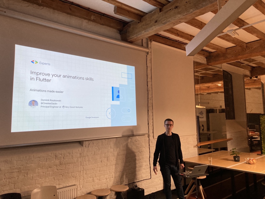 Pora na animacje we #fluter. Wszystkie tajemnice rozwiewa <a href="/OrestesGaolin/">Dominik Roszkowski</a>