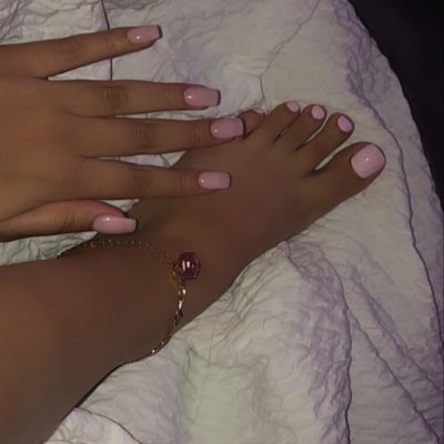 kiarapiedss's tweet photo. #NouvellePhotoDeProfil https://t.co/2oO1vZVWlv